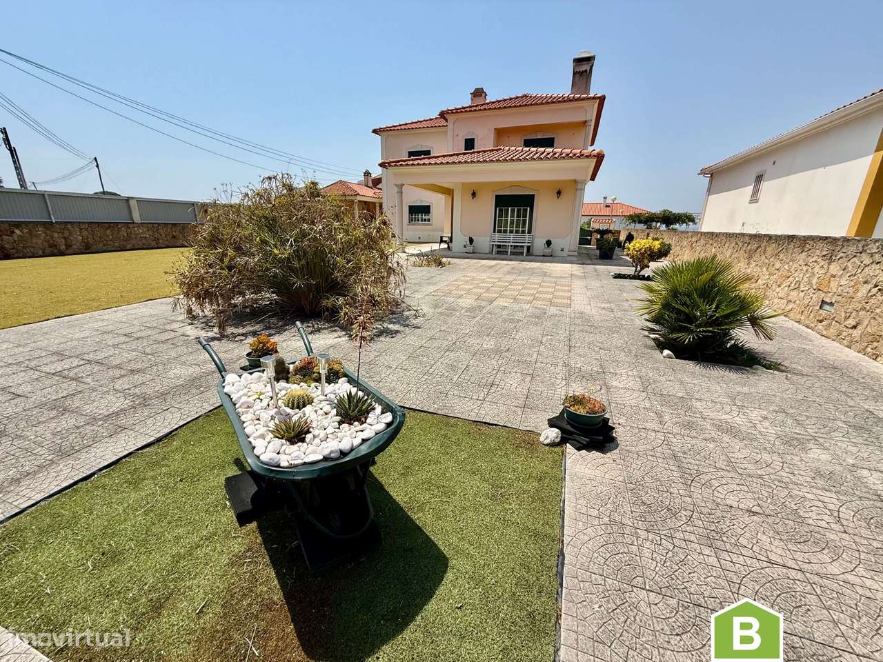 Moradia com garagem e jardim espaçoso - entre Caldas Rainha e Óbidos - Grande imagem: 1/36