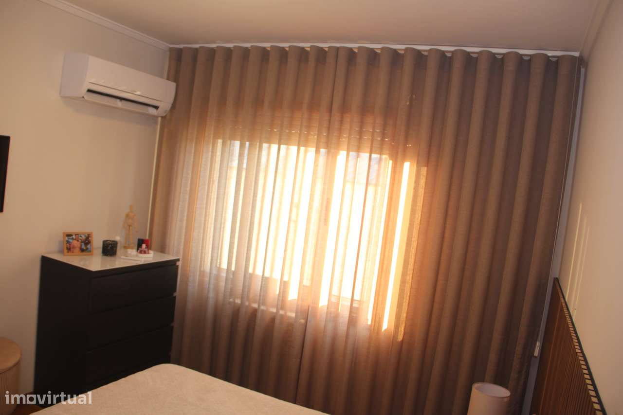 Apartamento T3 com 2 frentes na Maia-24