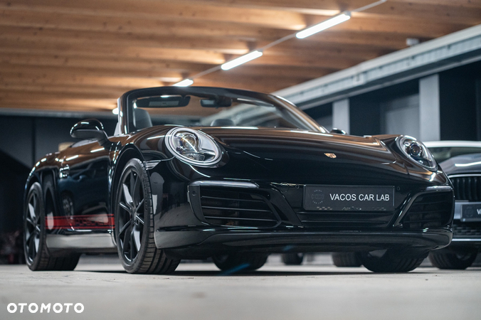 Porsche 911 Carrera S PDK Cabrio - 2