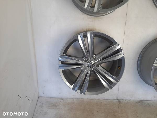 Felgi aluminiowe Volkswagen OE SEBRING 8.5" x 19" 5x112 ET 28 - 2