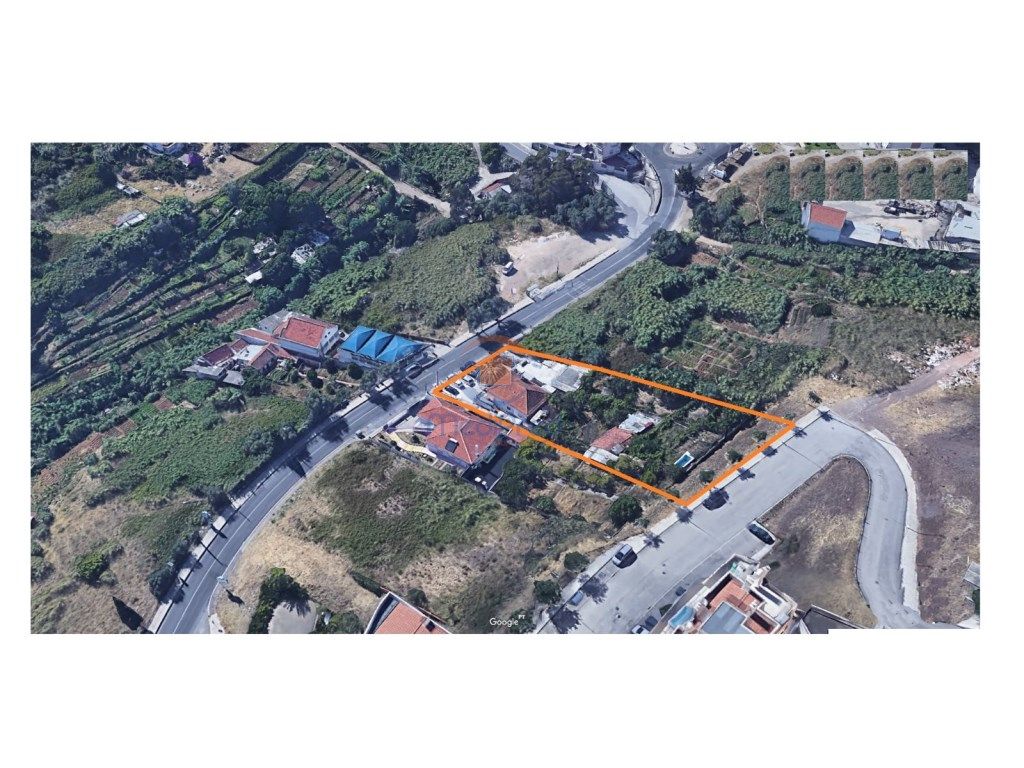 Lote de terreno com 1915m2 para construção em Odivelas