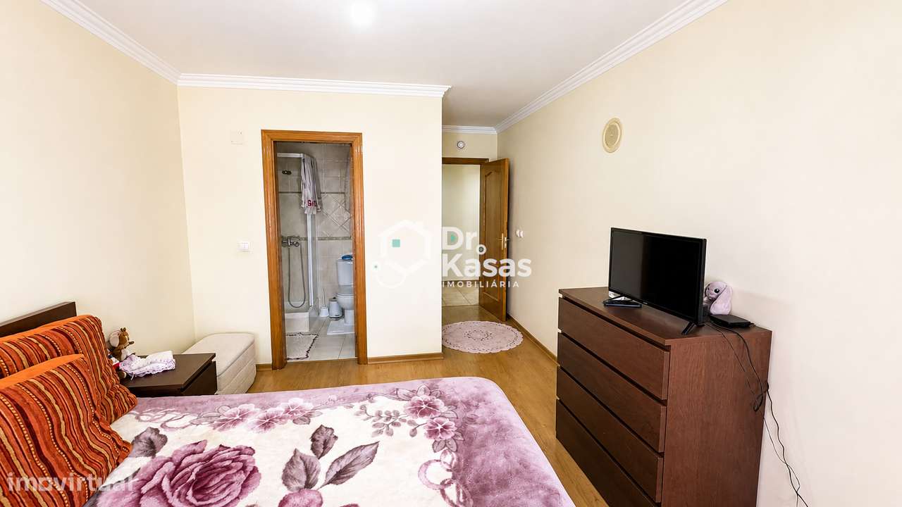 Apartamento T3 próximo Hospital do Barreiro-17
