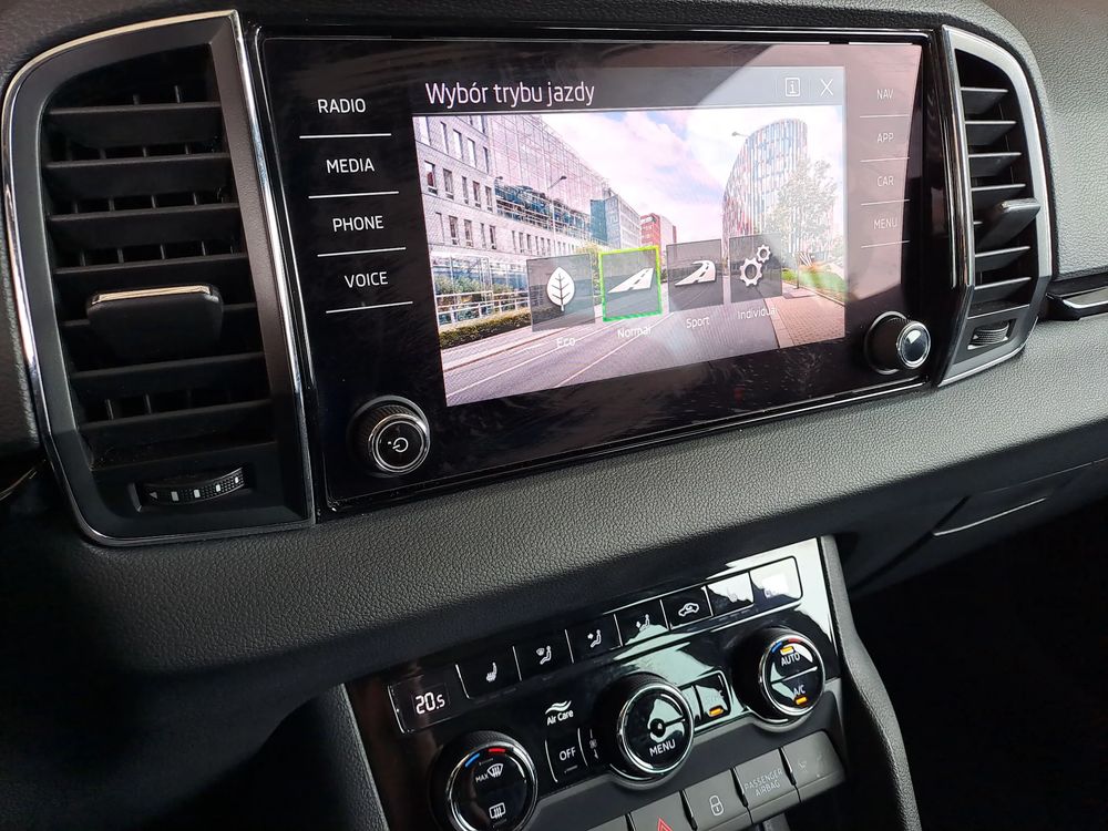 SKODA KAROQ Style 1.5STI150KM Virtual SmartLink Kamera Grzana Kierownica Salon PL