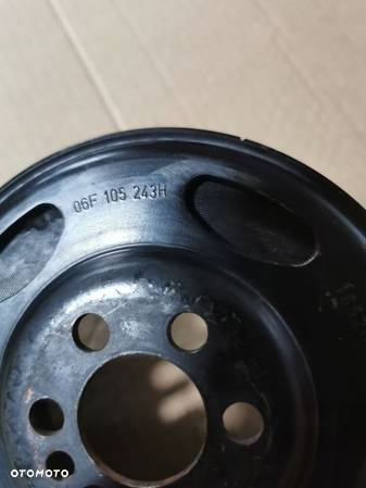 Koło pasowe wału Audi A3 A4 A6 2.0 TFSI 06F105243H - 3