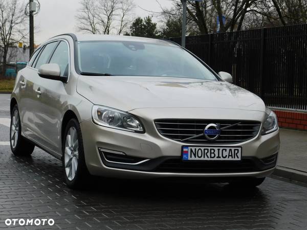 Volvo V60 D3 Summum - 3