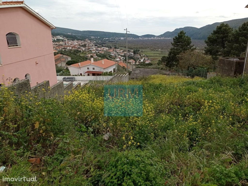 TERRENO Urbano para construção de Moradia