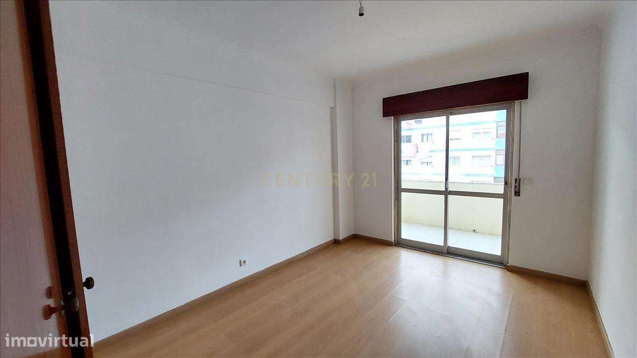 Apartamento T2 - Algueirão Mem-Martins - Grande imagem: 5/15
