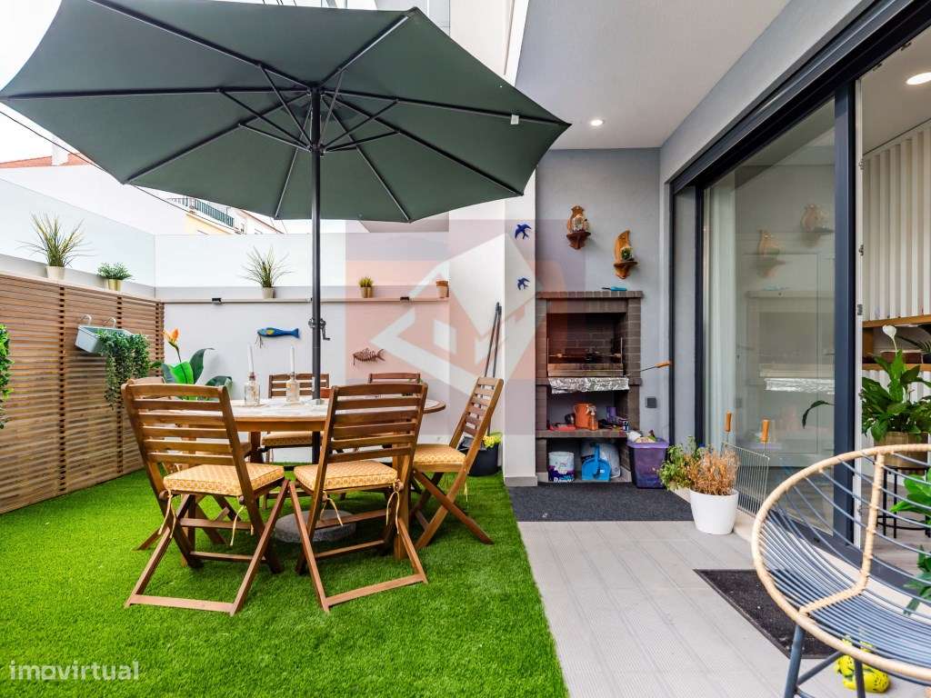 Apartamento T2 mobilado em Casal de Cambra-43