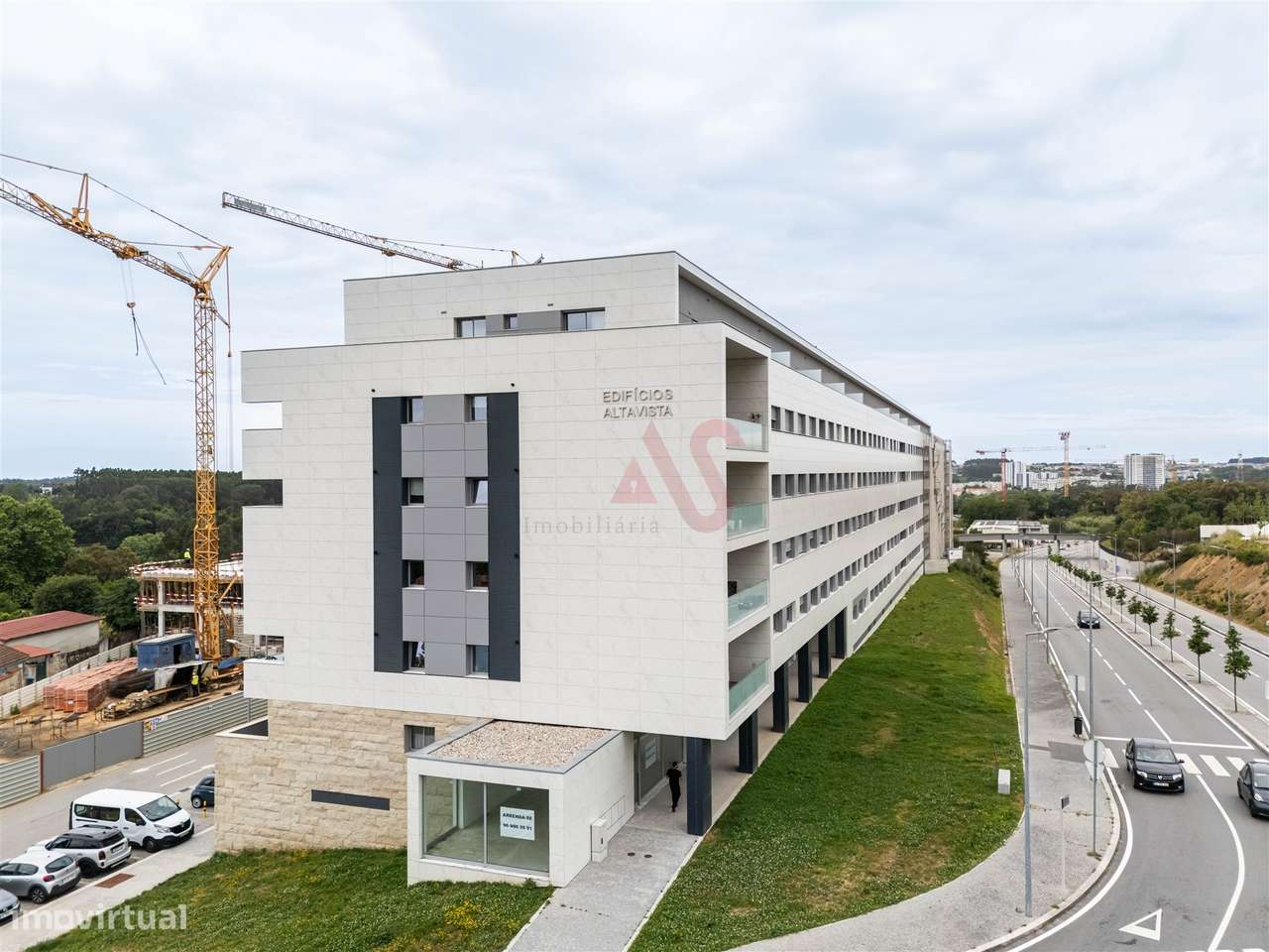 Apartamento T1 com varanda localizado no empreendimento Alta Vista-11