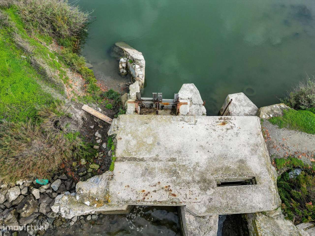 Marinha com 5 ha, destinada a piscicultura, em Sarilhos Grandes, Monti-11