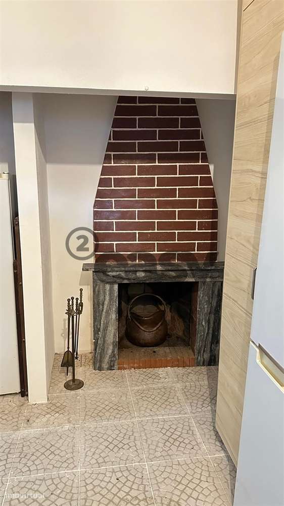 Moradia T2+2 remodelada com quintal no centro de Portel 127.500€ - Grande imagem: 3/19