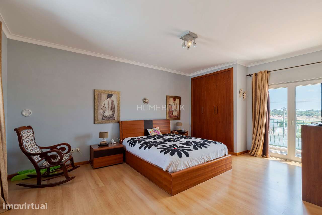 Moradia c/ 354 m² | Lote 1130 m² | Piscina e Jardim em Brejos do Assa-32