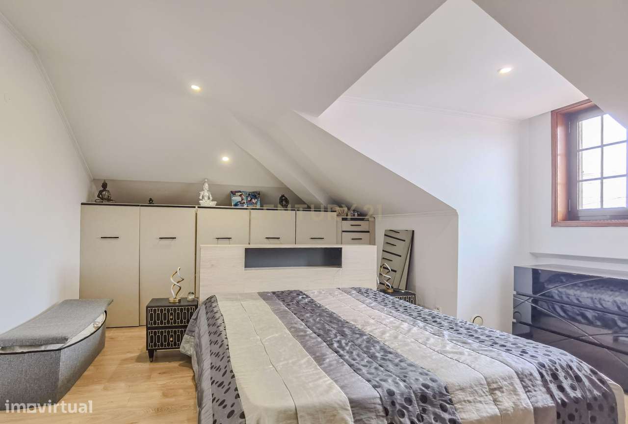 Moradia 4 frentes, T4 em Paiço, Lavra-41