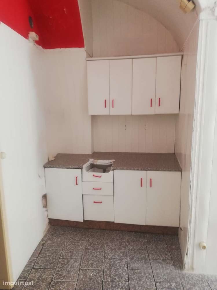 Espaço comercial de 31m² no centro de Elvas com fácil acesso - Grande imagem: 5/12