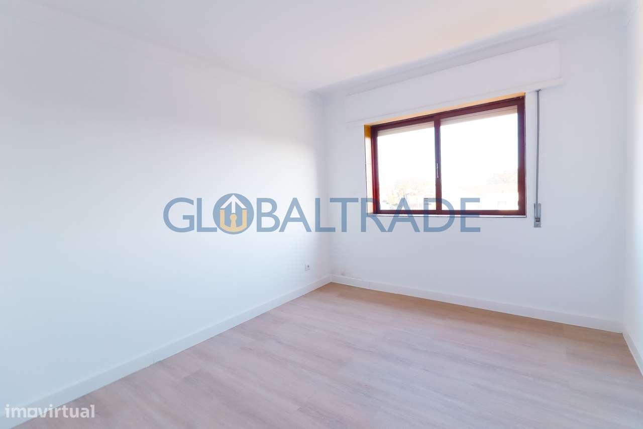 Apartamento T2 Renovado & Equipado em Rio Tinto-20
