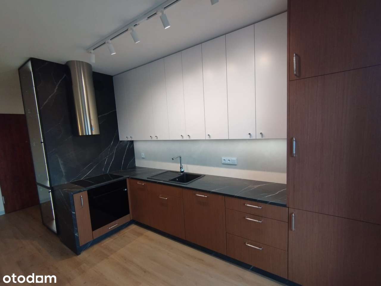 2 pokoje, 45m2, balkon, winda, klimatyzacja, Os. Między Mostami-3