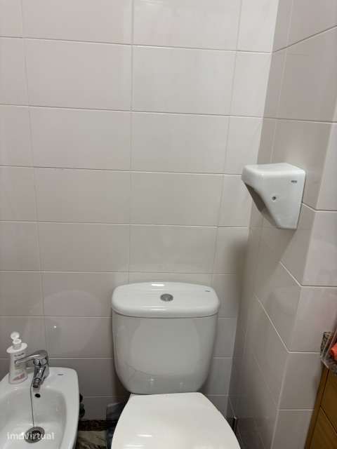 Excelente Apartamento T2 - Guardeiras, Maia - Garagem e Arrumos-16