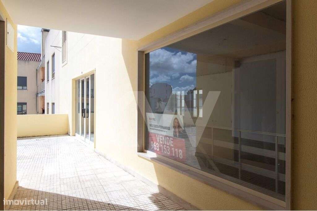 Loja no centro de Mafra,  2 pisos e 2 Wc`s, parqueamento na cave, aces - Grande imagem: 5/29