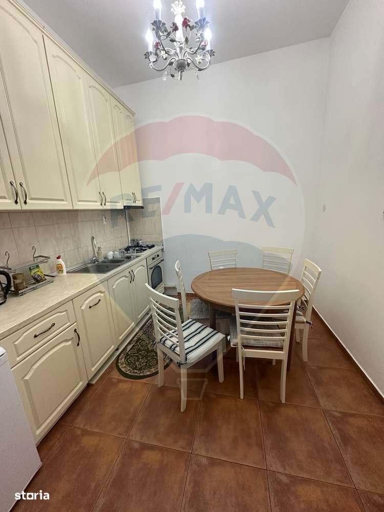 Apartament cu 3 camere de închiriat în Piata Mare /Sibiu - Imagine principală: 3/7