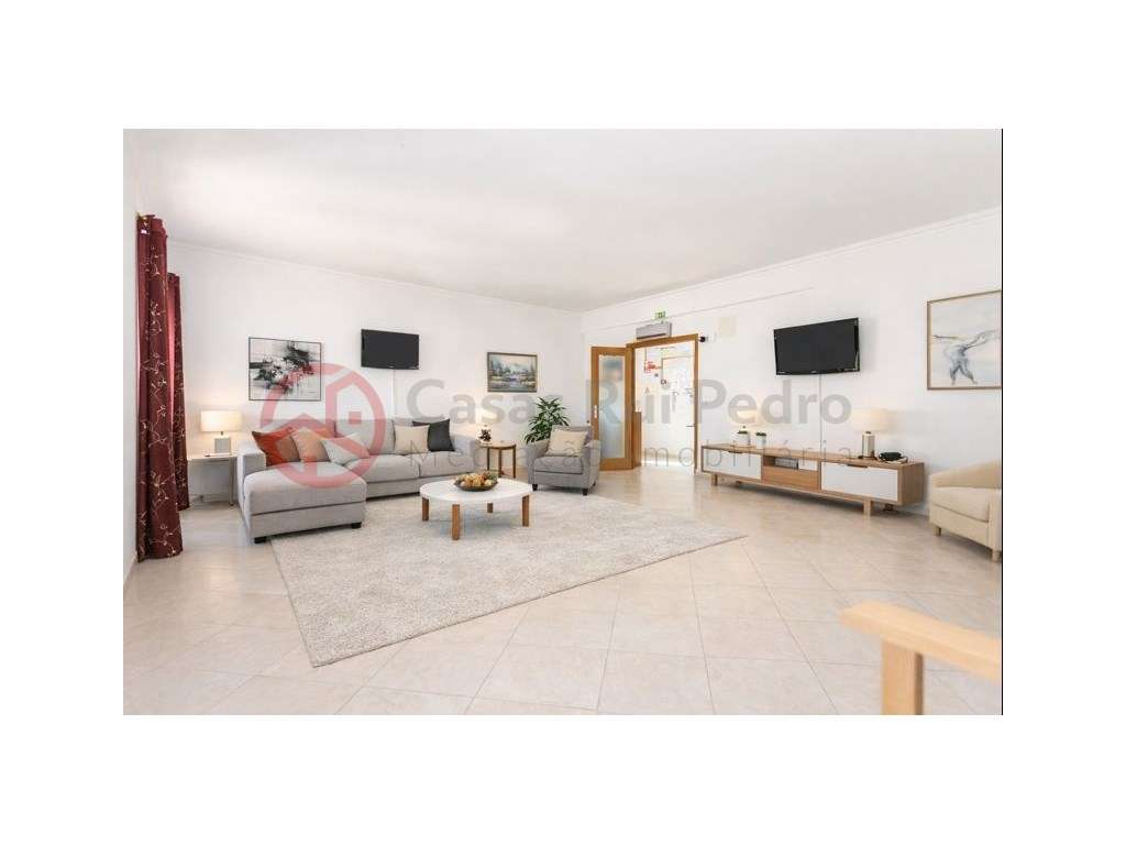 Moradia T5 com Sótão amplo e 1000m2 de lote, Redondos, Fernão Ferro - Grande imagem: 3/37