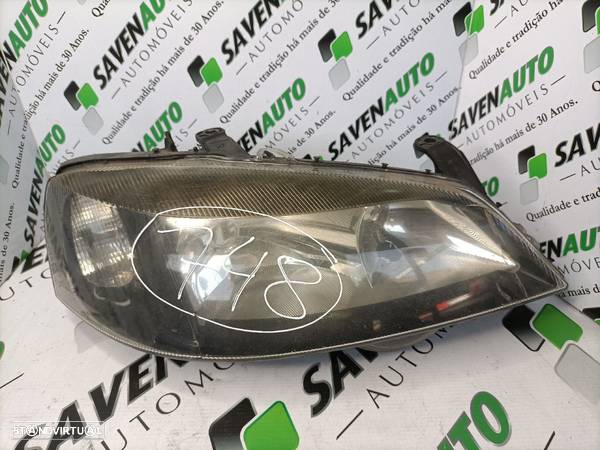 Farol Dto Opel Astra G Caixa (F70) - 1