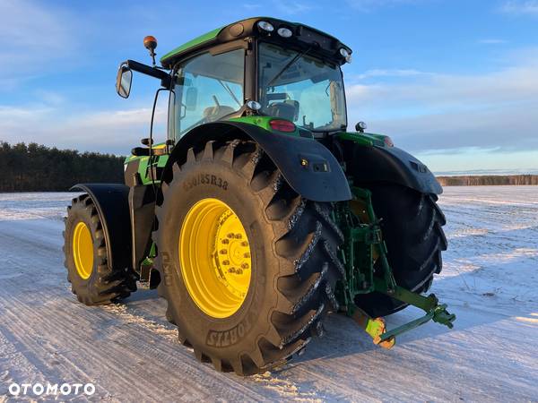 John Deere 6210R - 11