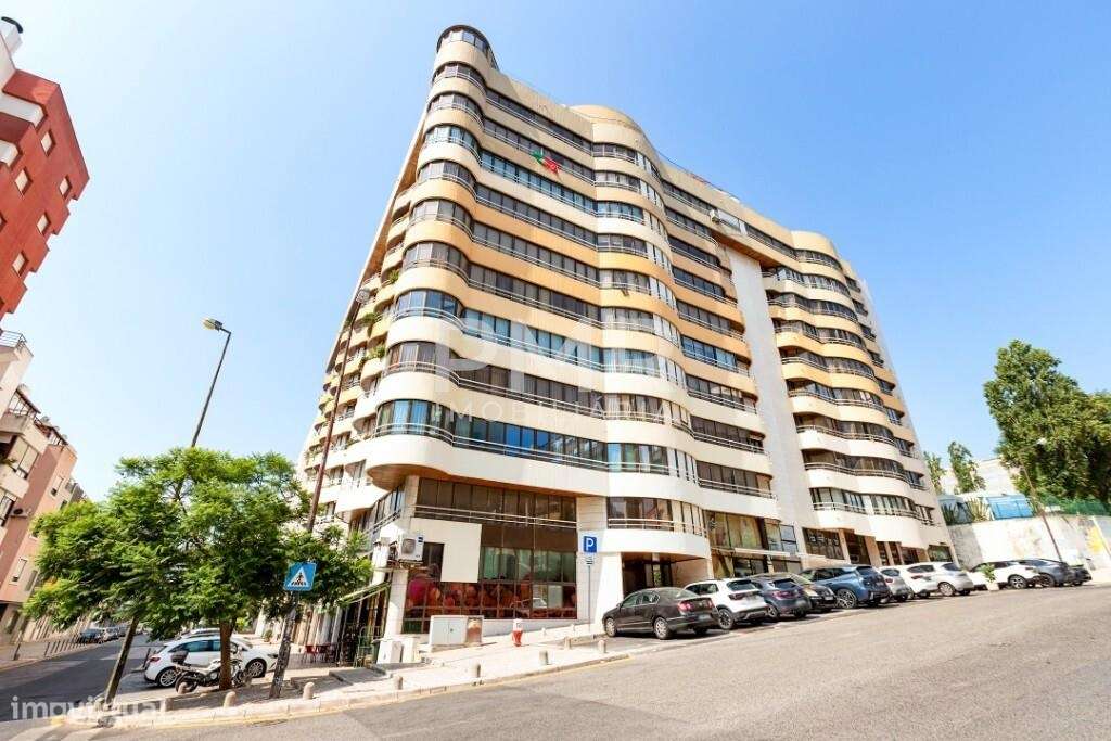 Apartamento T4 no Lumiar-20