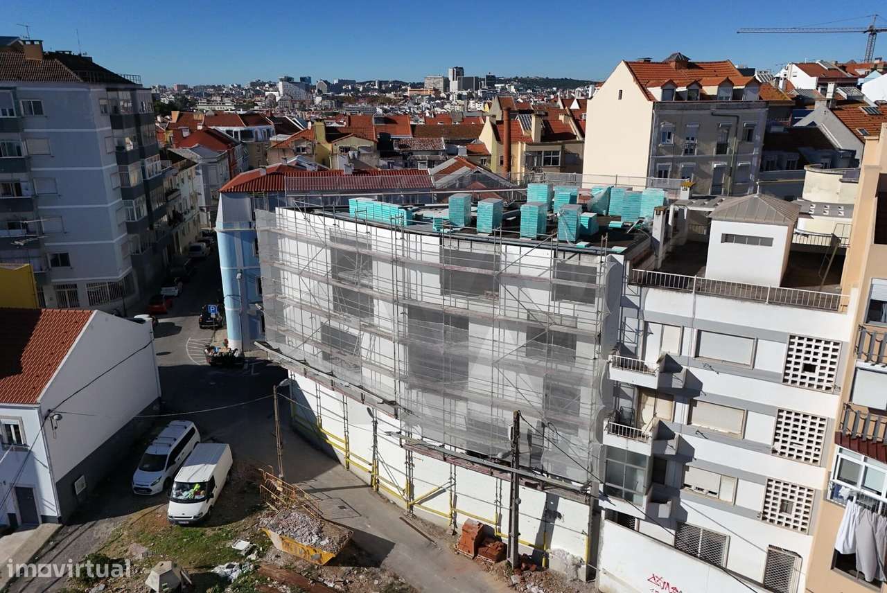 T1 67 m2 a estrear com vista na Penha de França - Grande imagem: 2/19