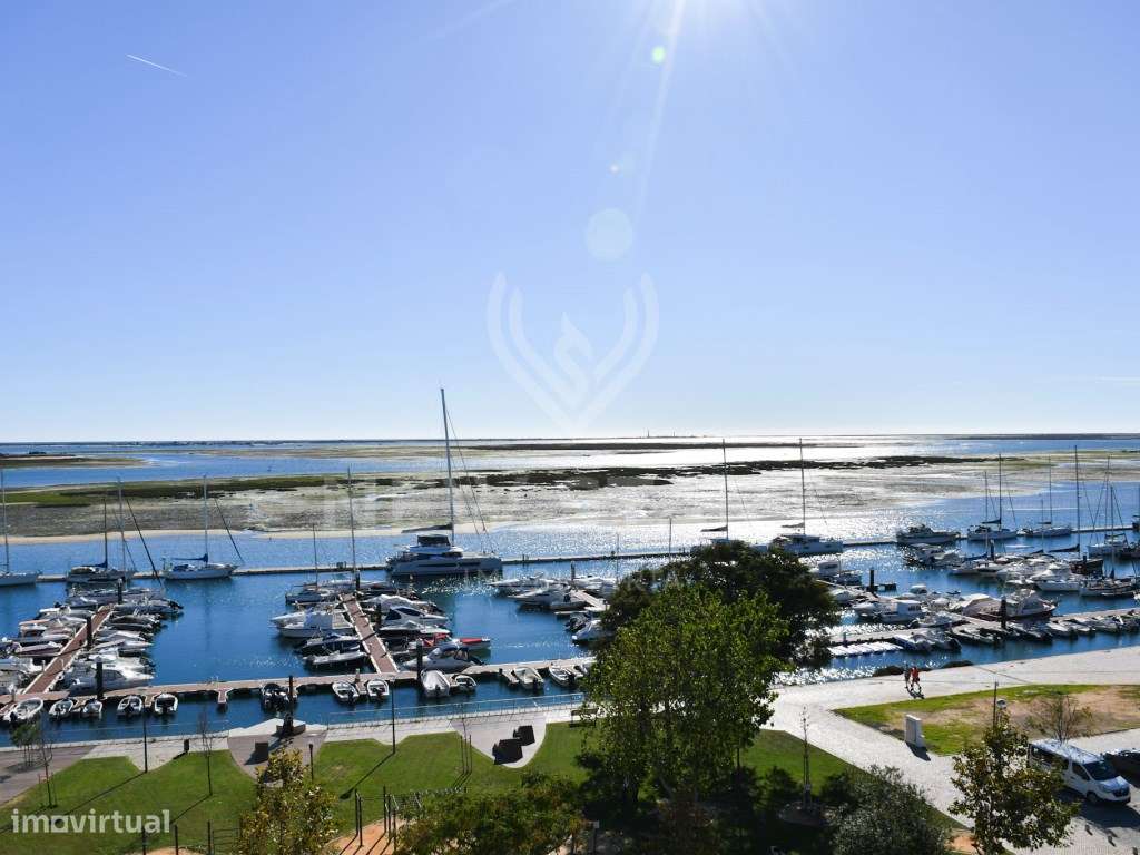 Apartamento T2 novo, garagem, piscinas, vista mar, Del Mar em Olhão-20