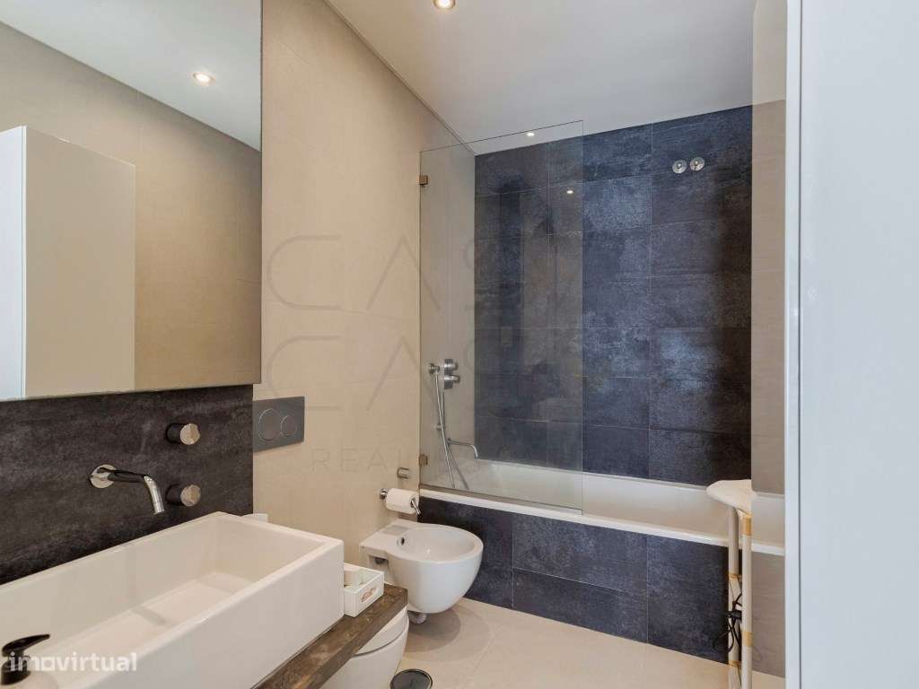 Exclusiva Moradia T4 com garagem, piscina e jacuzzi, rodeada por na...-18