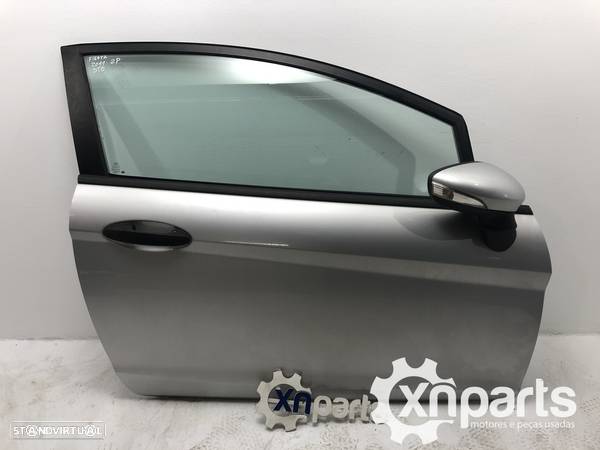 Porta Nua Frente Dto Cinza Prata Usado FORD FIESTA VI Van 1.4 TDCi | 01.09 - - 1