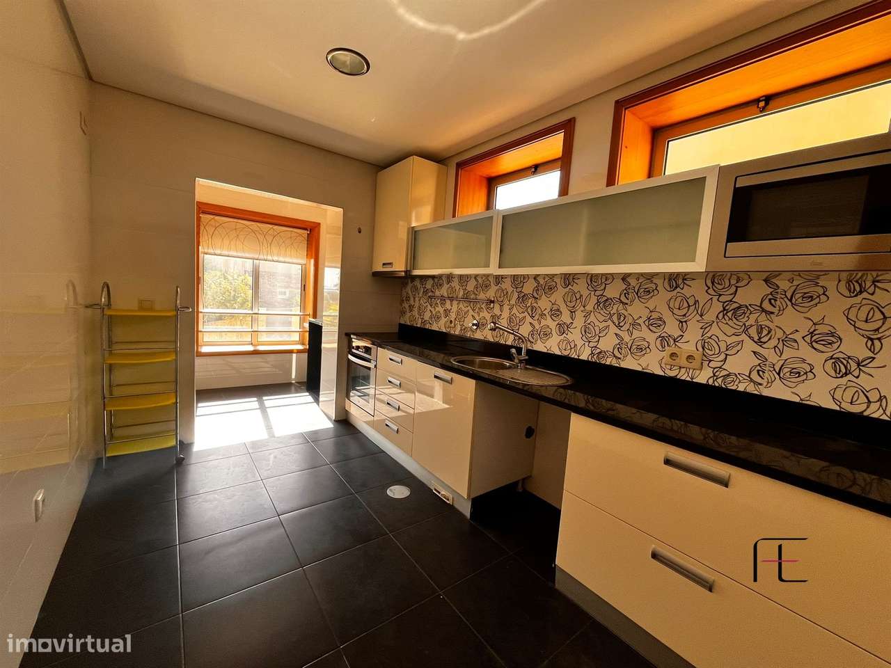 Apartamento T3 DUPLEX Venda em Fânzeres e São Pedro da Cova,Gondomar - Grande imagem: 4/27