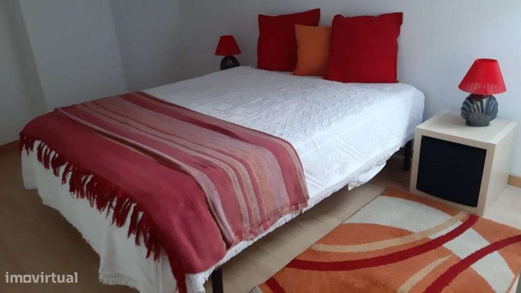 Prédio em propriedade Horizontal - Vila N.Caparica - Grande imagem: 5/40