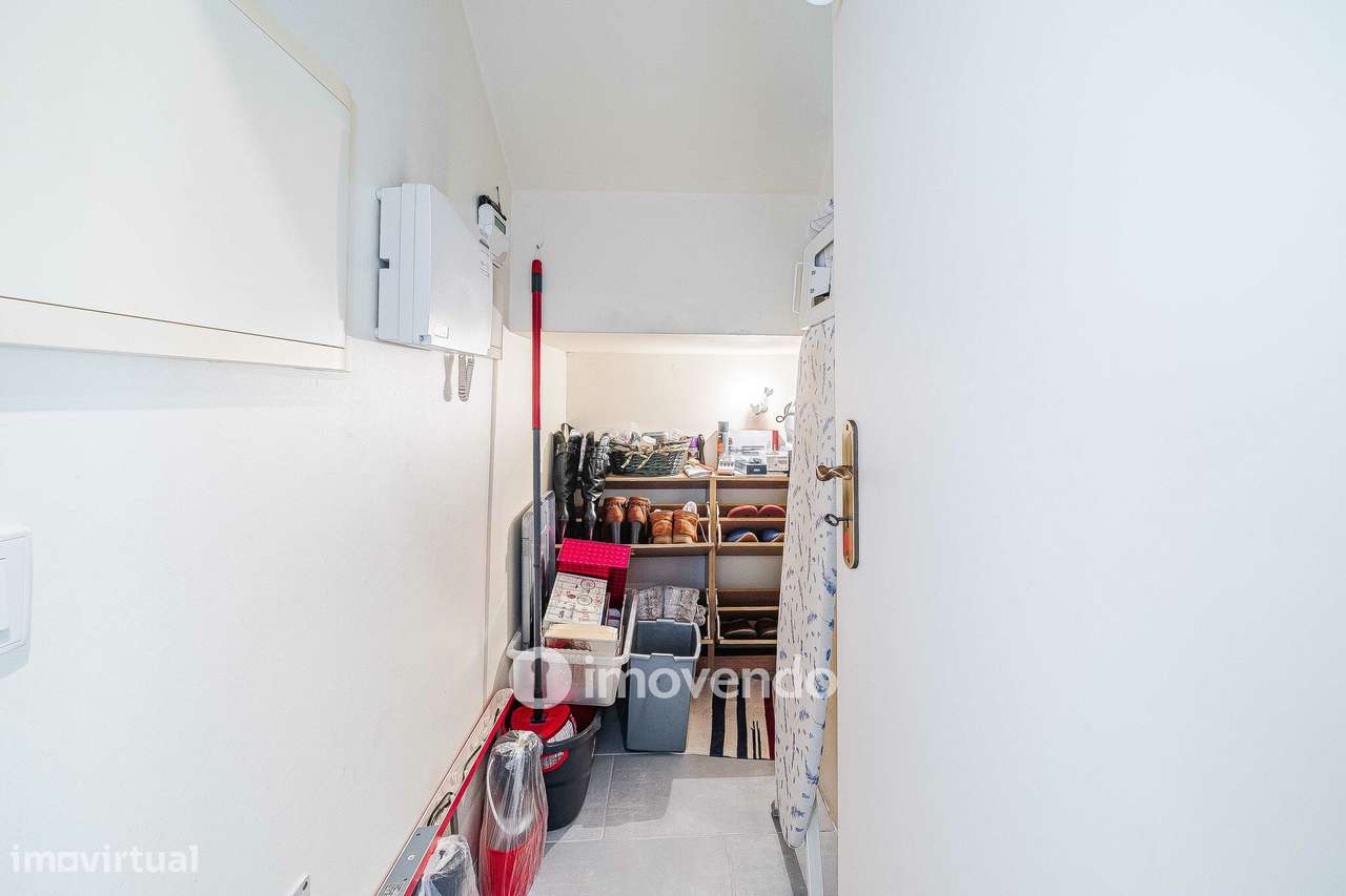 Moradia T4 com garagem e espaço exterior enorme, em Coruche-15
