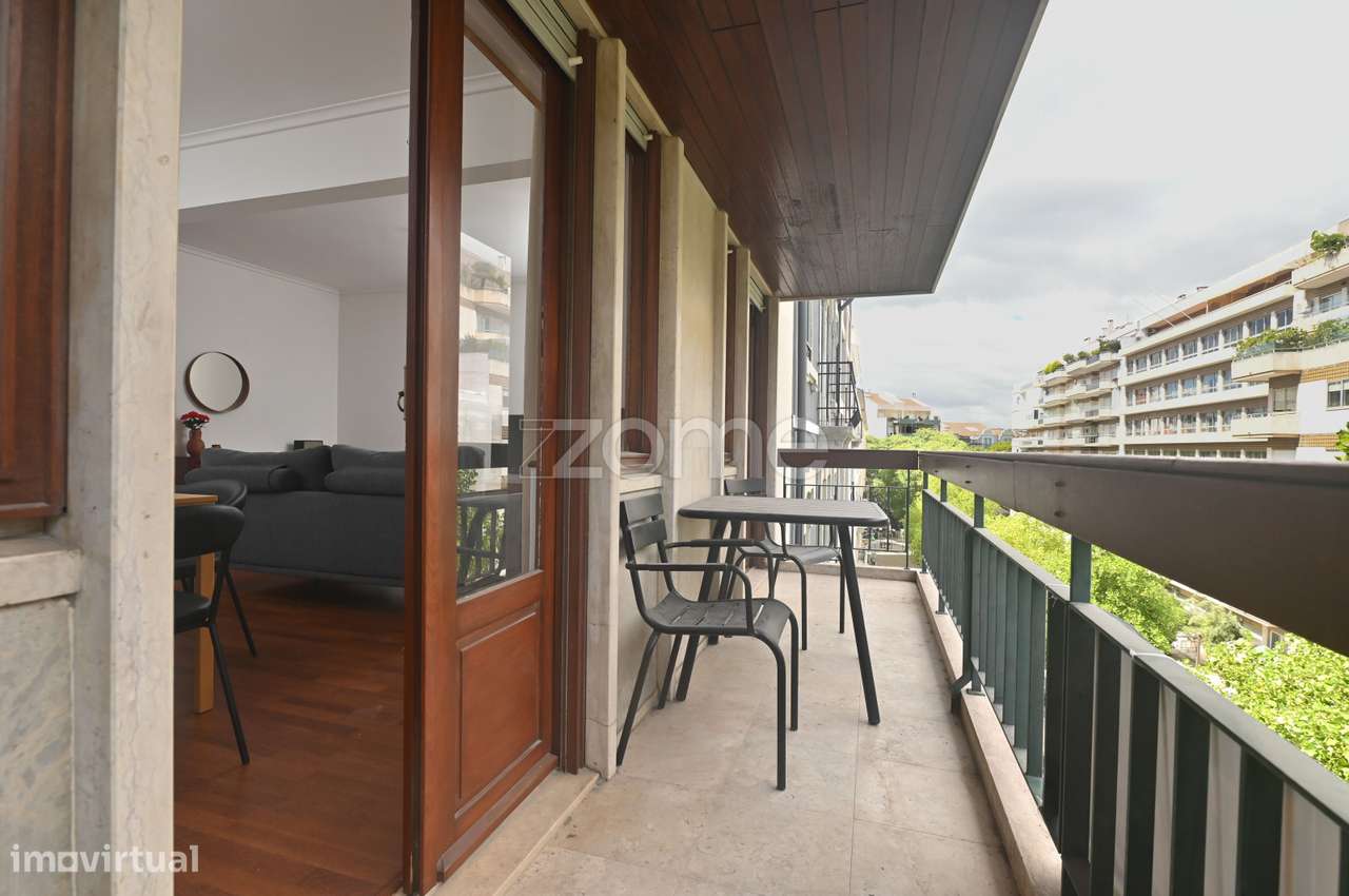 Apt T3 totalmente renovado no centro de Lisboa, junto à Gulbenkian-21