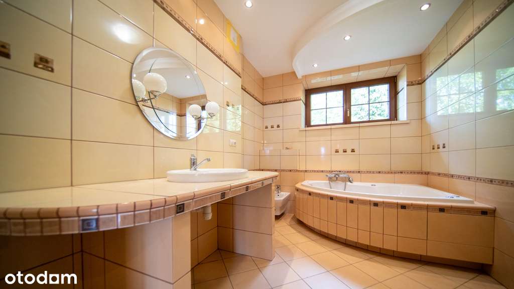 Wyjątkowy Dom w Zemborzycach Dolnych-11