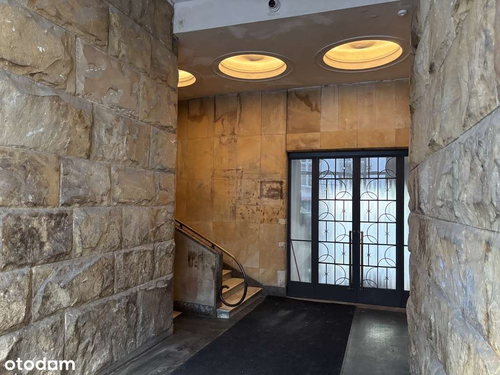 Duże mieszkanie -wysoki parter w pięknej kamienicy-0