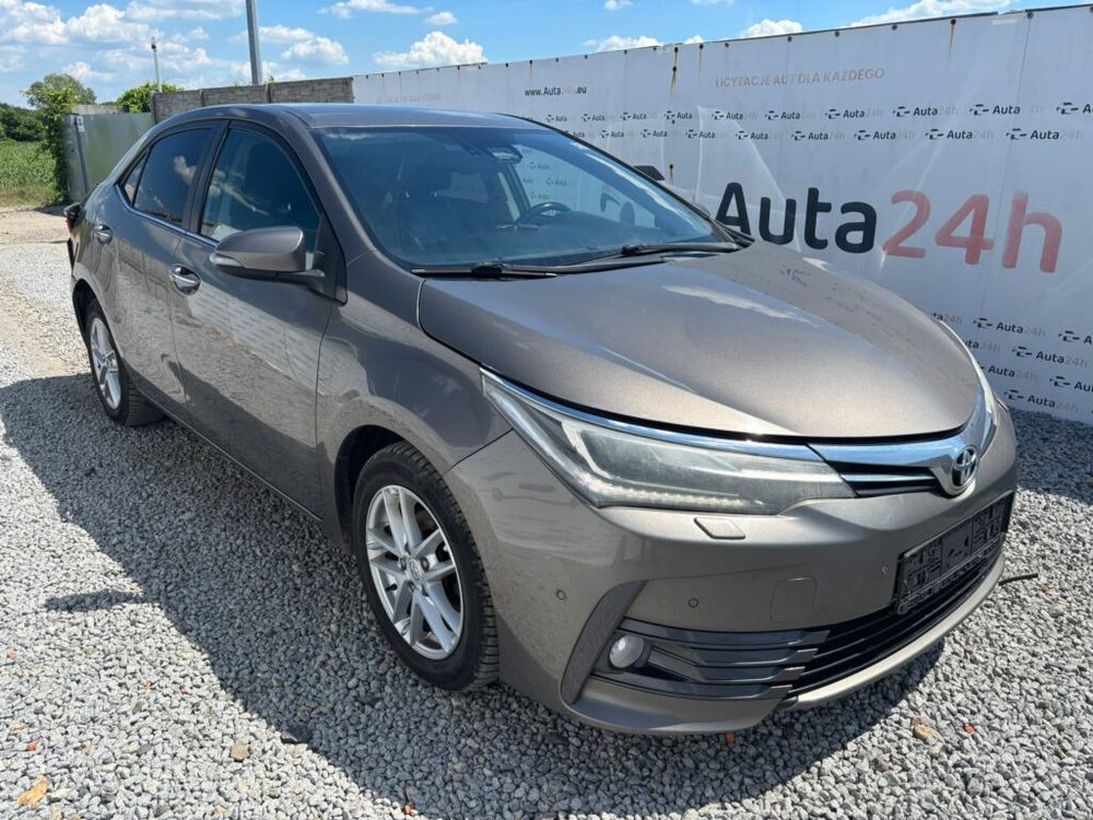 Toyota Corolla Seria E16 (2012-2019) 1.6 Life 2016