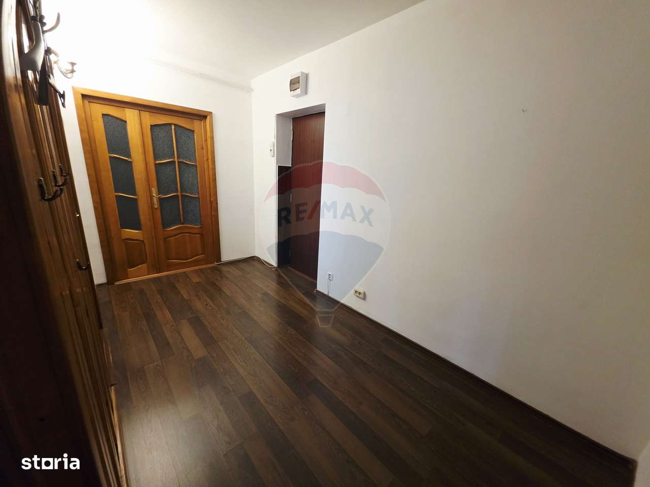 Apartament cu 2 camere de vânzare în zona 1 Mai - Imagine principală: 3/20