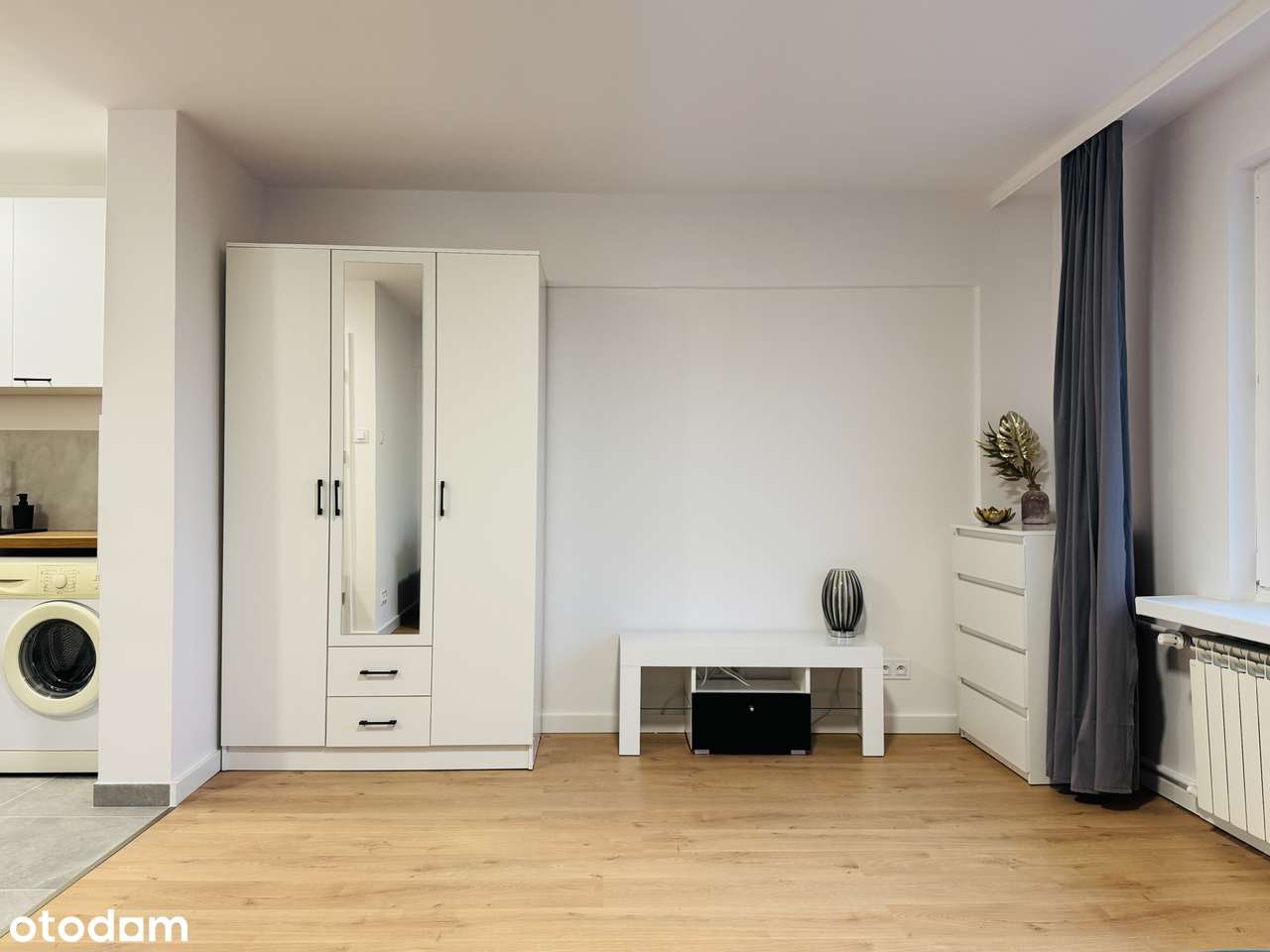 Jasna kawalerka po generalnym remoncie na pograniczu Woli i Śródmieści - Pełny obrazek: 4/14