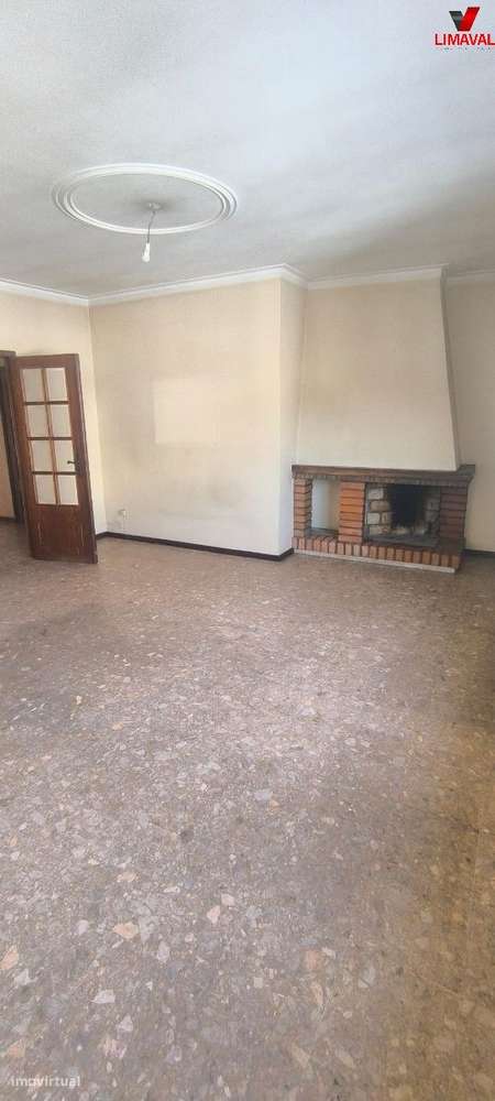 Apartamento T3 em Braga-22