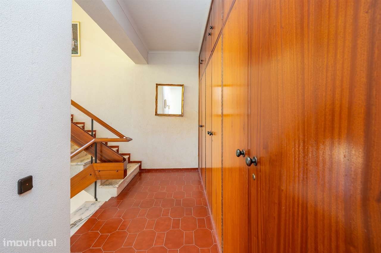 Moradia 10 assoalhadas com vista deslumbrante de Mar e de Serra.-19