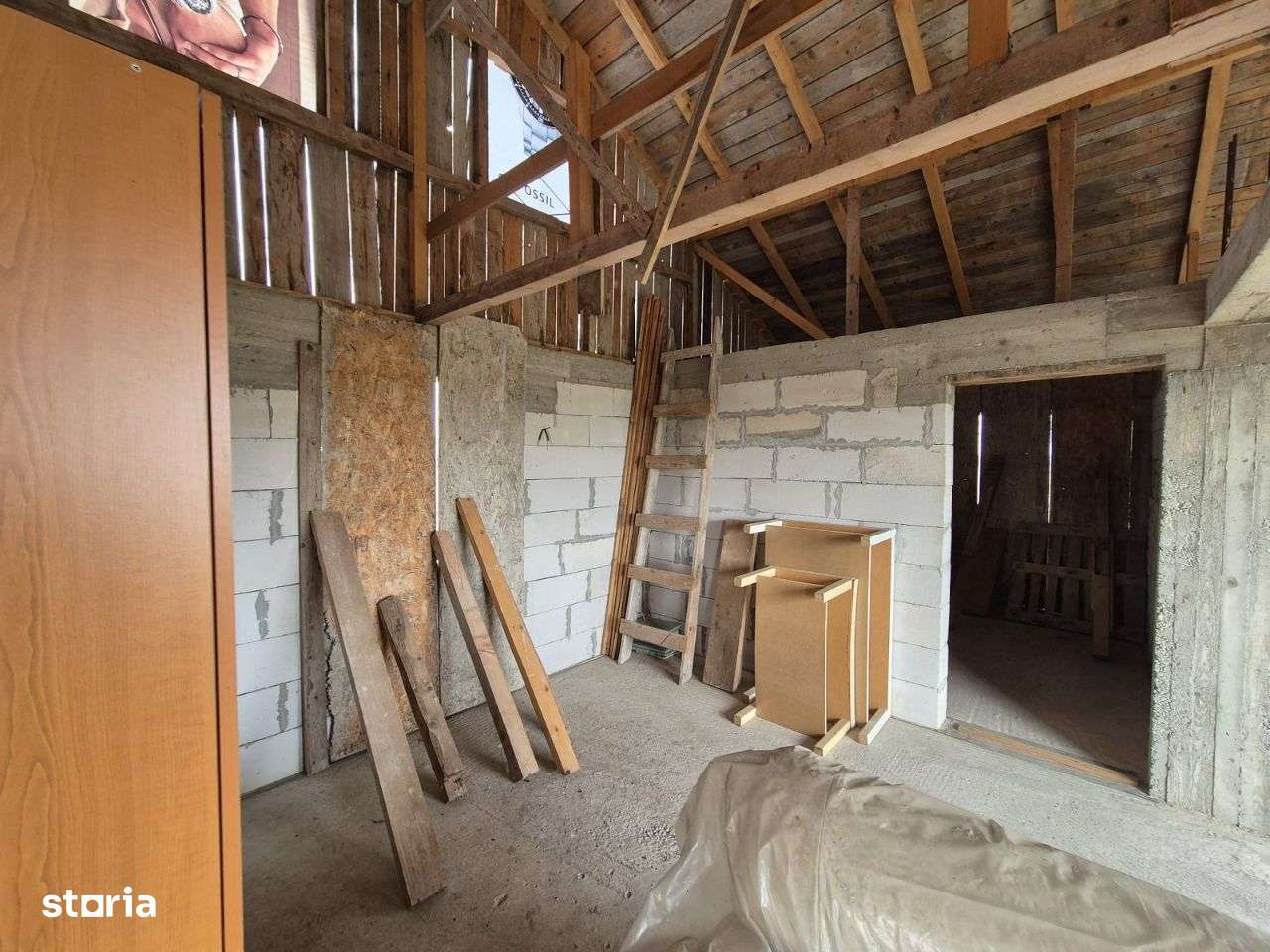 Caciulati, vanzare casa 3 camere la rosu, teren 500mp.-11