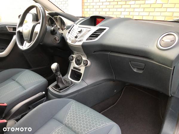 Ford Fiesta 1.25 Titanium - 28