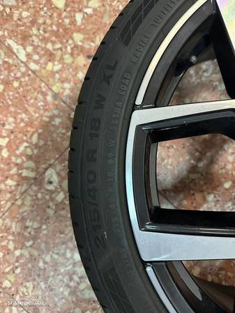 Jantes e pneus praticamente novos do polo GTI 2022 215/50 R18 - 2