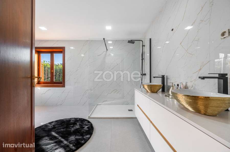 Moradia T3+1 Independente em Loureiro, Oliveira de Azeméis-14