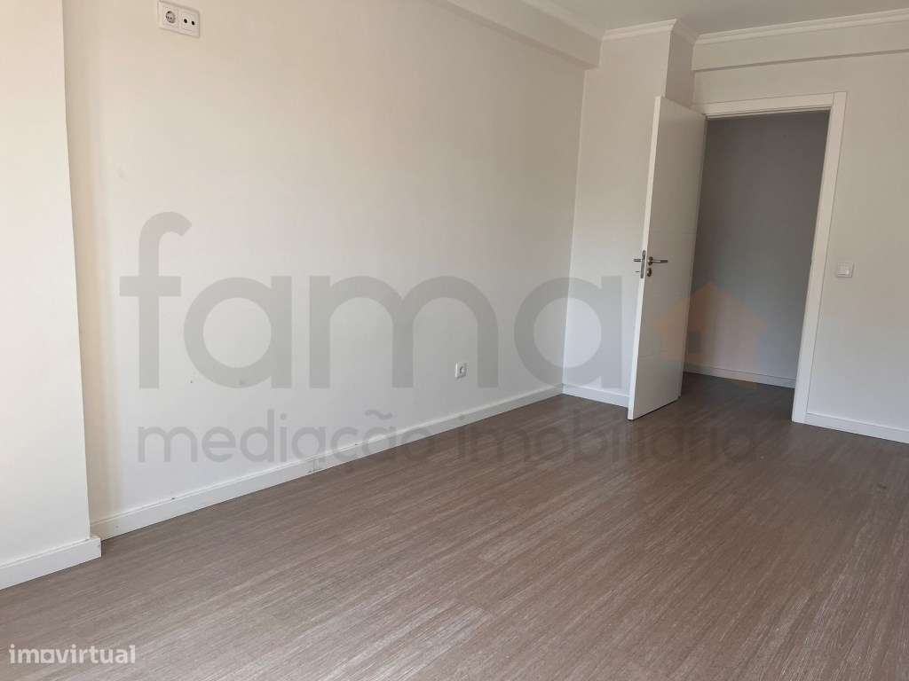 T4+1 no Centro da Amadora ideal para famílias-11