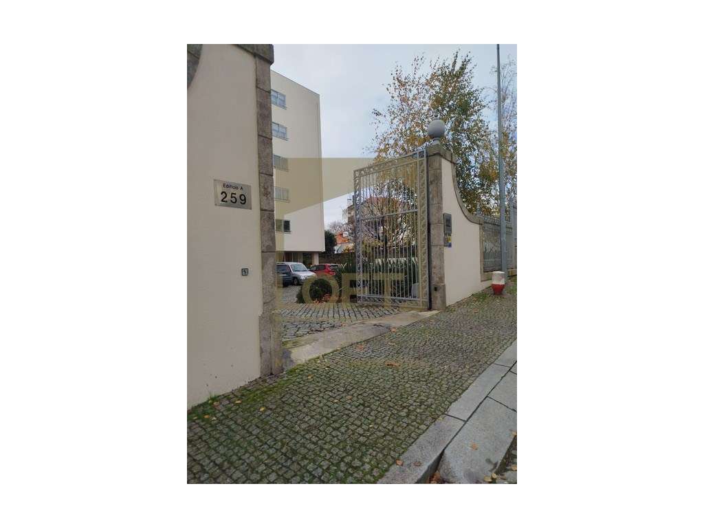 Apartamento T2 Mobilado na Foz, Porto, em Condomínio Fechado de Luxo - Grande imagem: 3/28