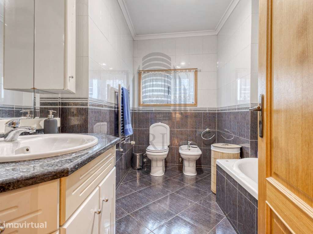 Moradia T4 independente em Valongo-14