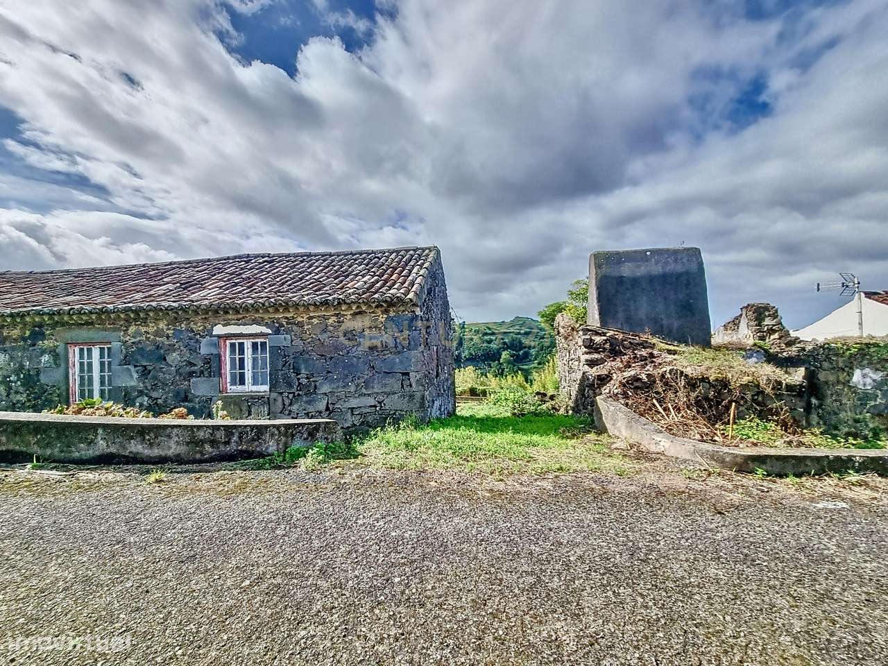 2 Imóveis em Pedra Tradicional com Projecto Arquitectónico. Propriedad - Grande imagem: 4/29